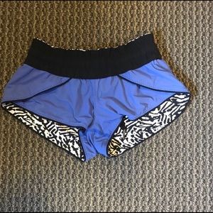 Lululemon reversible workout shorts size 2